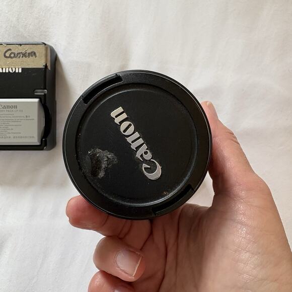 Canon EOS Rebel XS DS126191 Camera 2 Lenses (18-55 & 75-300mm) Battery & Charger - Picture 9 of 16